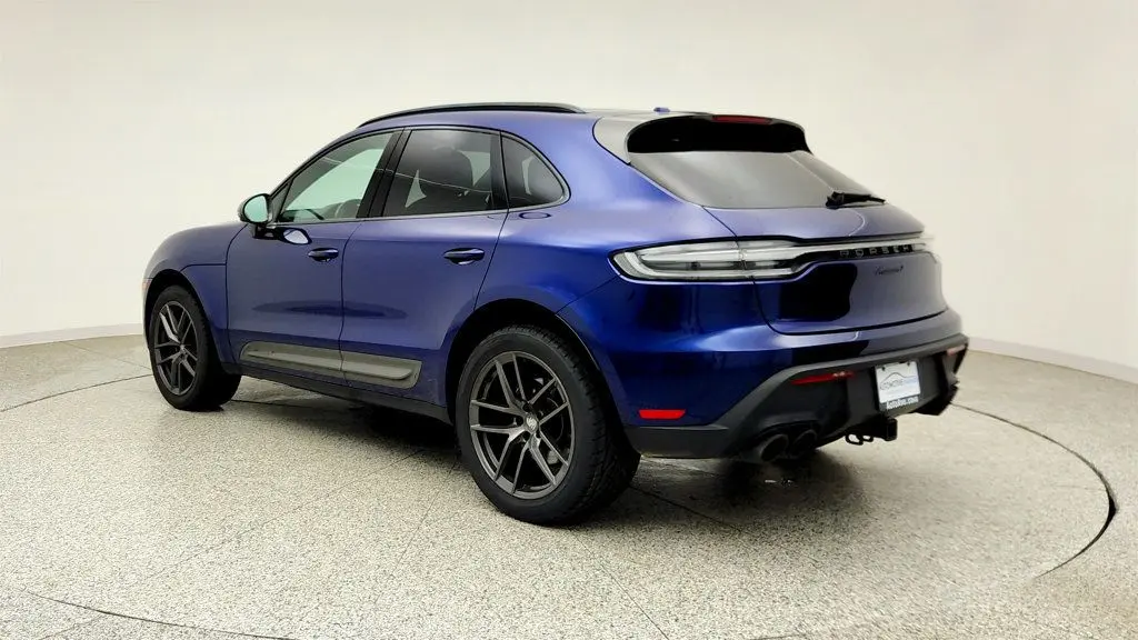 2023 Porsche Macan T