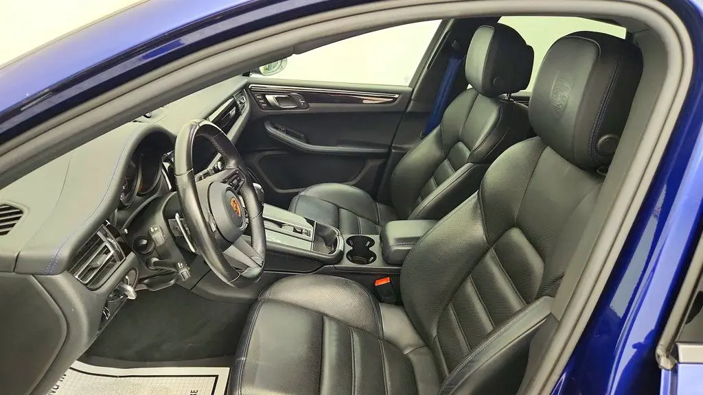 2023 Porsche Macan T