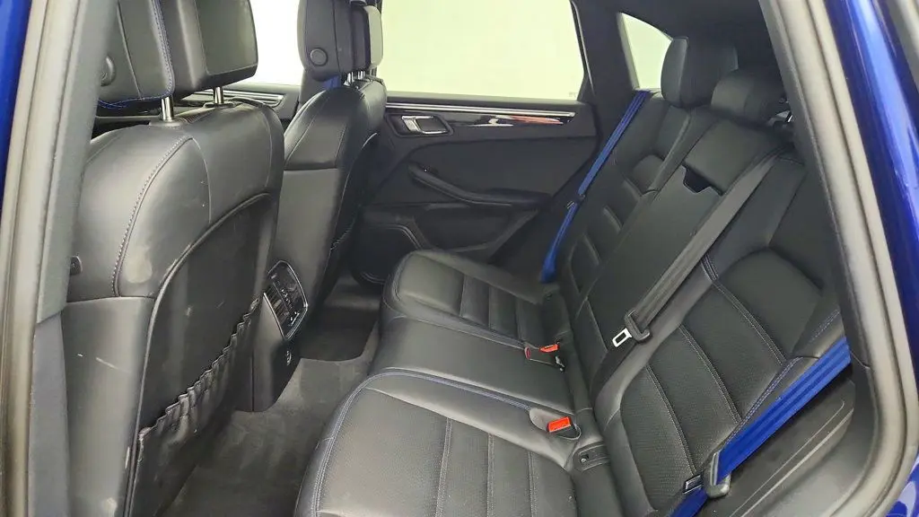 2023 Porsche Macan T