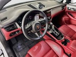 2025 Macan Thumbnail 2