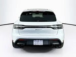 2025 Macan Thumbnail 5