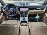 2025 Macan Thumbnail 17