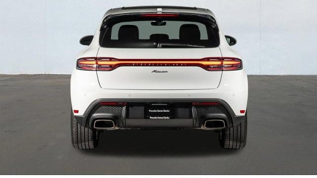 2025 Porsche Macan Base