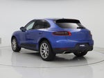 2017 Macan Thumbnail 2