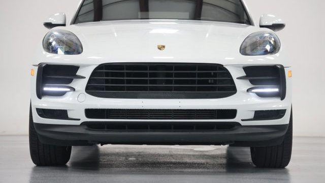 2021 Porsche Macan Base