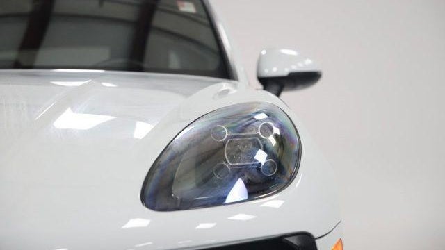 2021 Porsche Macan Base