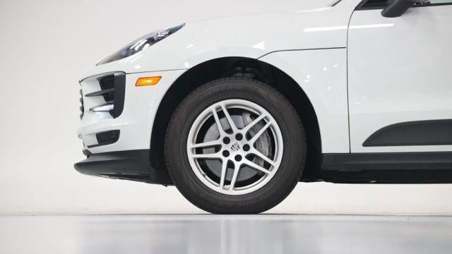 2021 Porsche Macan Base