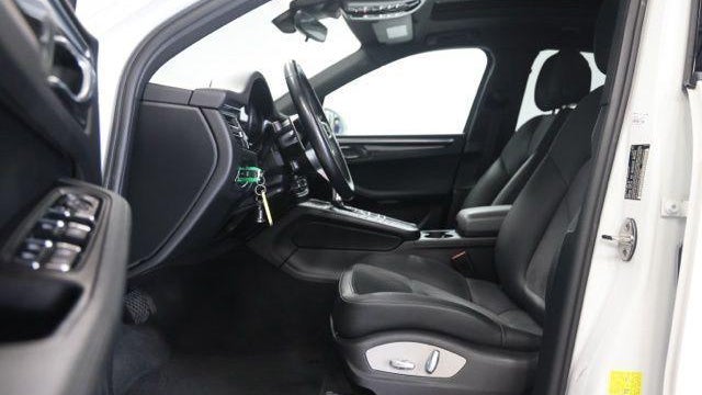 2021 Porsche Macan Base