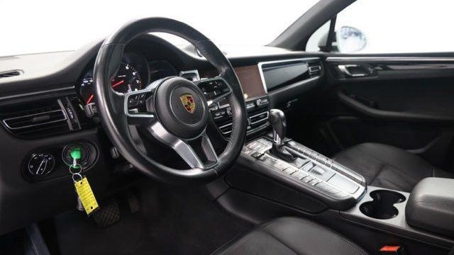 2021 Porsche Macan Base