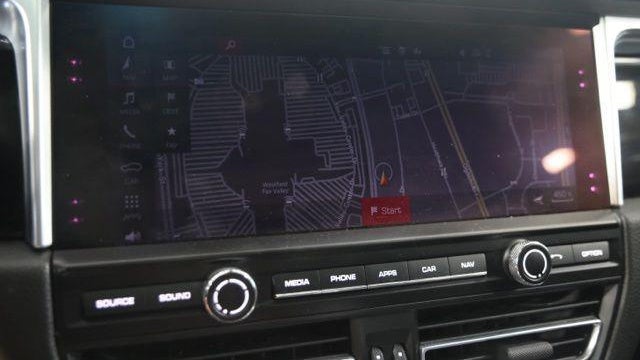 2021 Porsche Macan Base