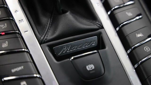 2021 Porsche Macan Base