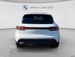 2023 Macan Thumbnail 6