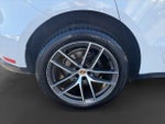 2023 Macan Thumbnail 9