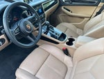 2025 Macan Thumbnail 17