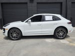 2025 Macan Thumbnail 2