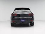 2018 Macan Thumbnail 6