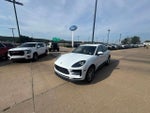 2020 Macan Thumbnail 3
