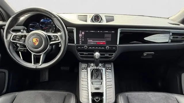 2021 Porsche Macan Base