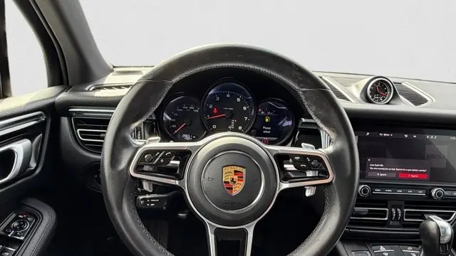2021 Porsche Macan Base