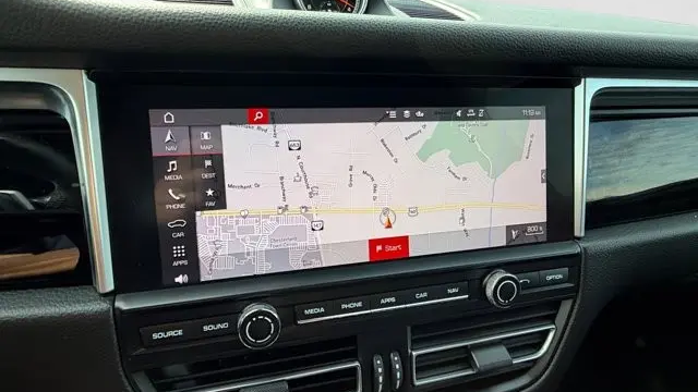 2021 Porsche Macan Base