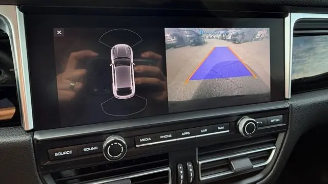 2021 Porsche Macan Base