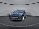 2022 Macan Thumbnail 3