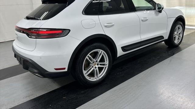 2023 Porsche Macan Base