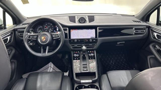 2023 Porsche Macan Base