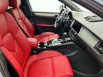 2025 Macan Thumbnail 25