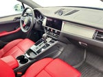 2025 Macan Thumbnail 26