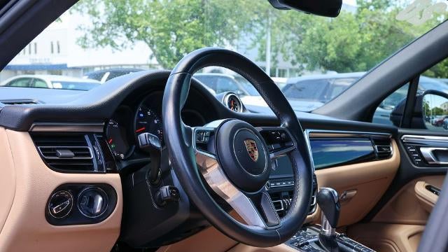2020 Porsche Macan Base