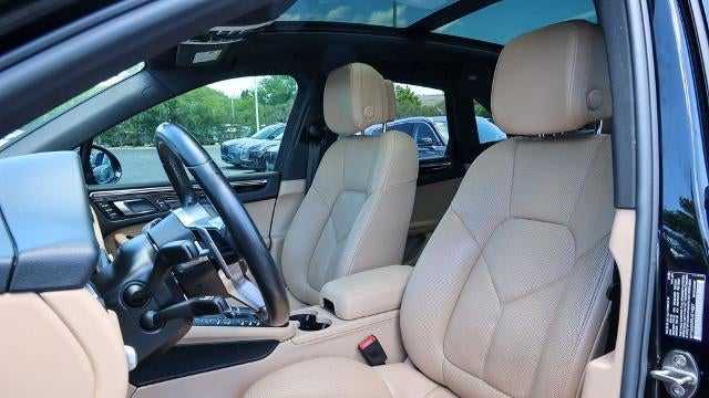 2020 Porsche Macan Base