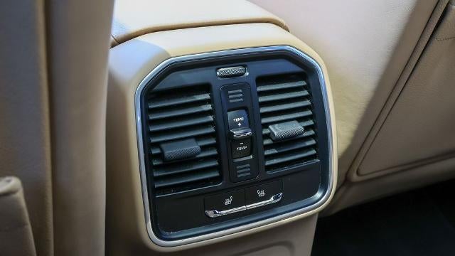 2020 Porsche Macan Base