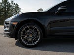 2022 Macan Thumbnail 4