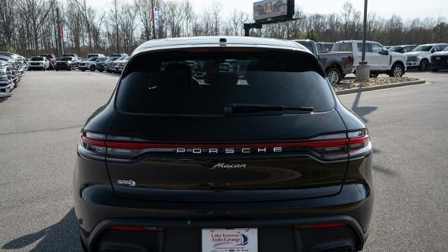 2022 Porsche Macan Base