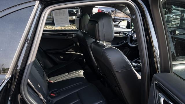 2022 Porsche Macan Base