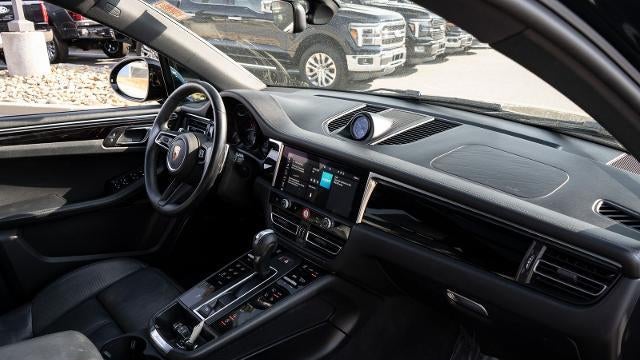 2022 Porsche Macan Base