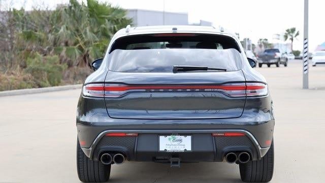 2022 Porsche Macan Base
