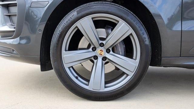 2022 Porsche Macan Base