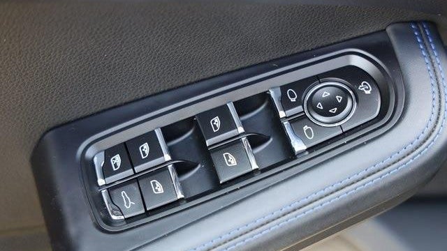 2022 Porsche Macan Base