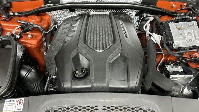 2023 Porsche Macan T