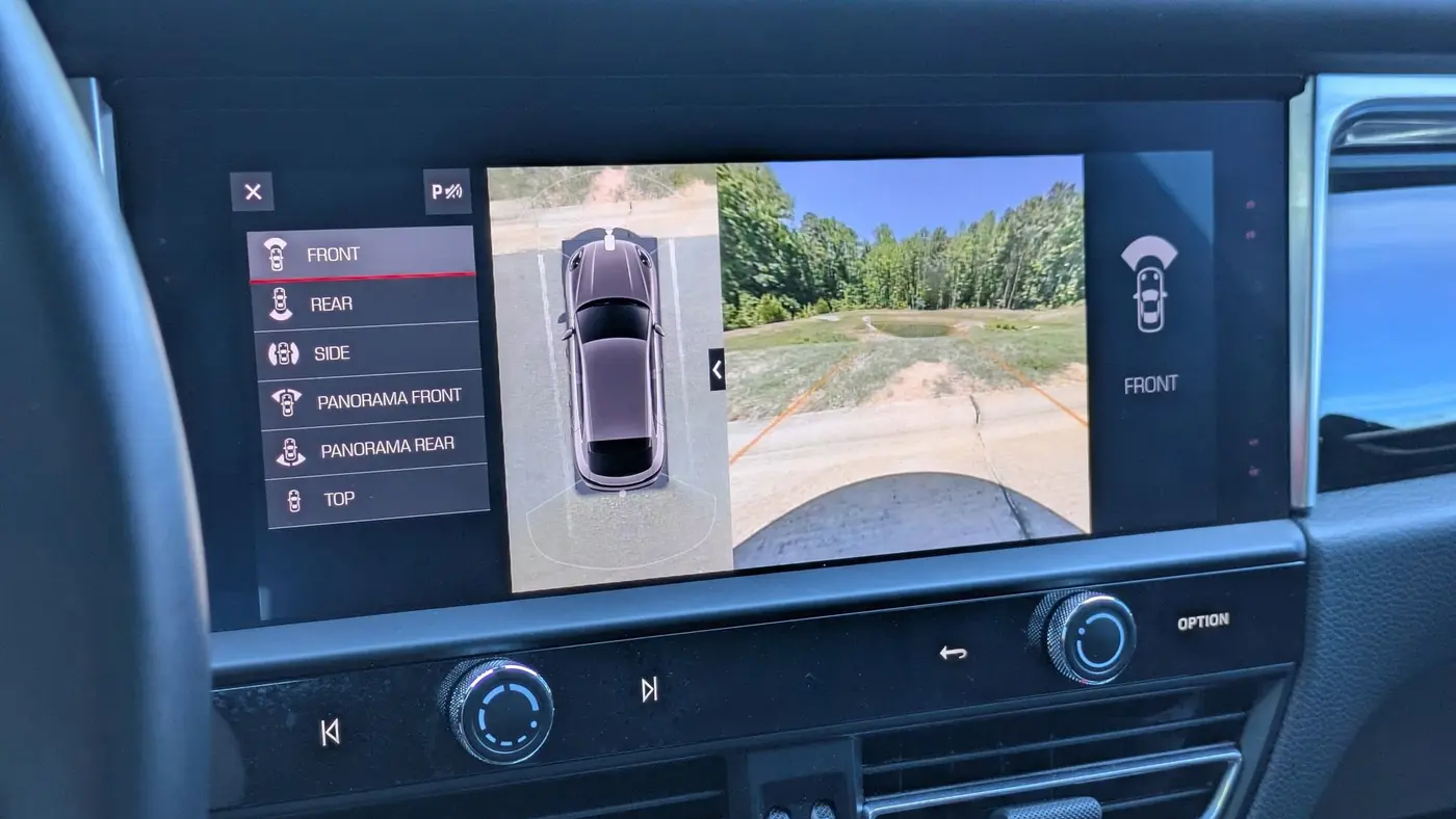2023 Porsche Macan Base