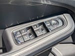 2023 Macan Thumbnail 11