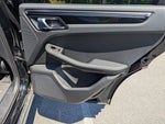 2023 Macan Thumbnail 35