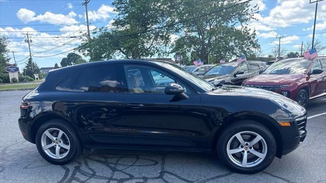 2017 Porsche Macan Base