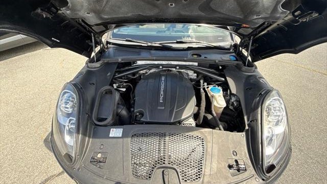 2017 Porsche Macan Base