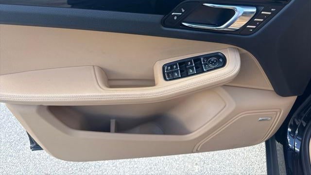 2017 Porsche Macan Base