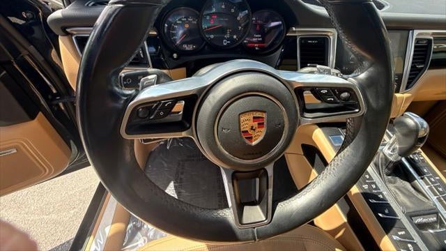 2017 Porsche Macan Base