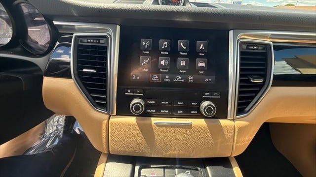 2017 Porsche Macan Base