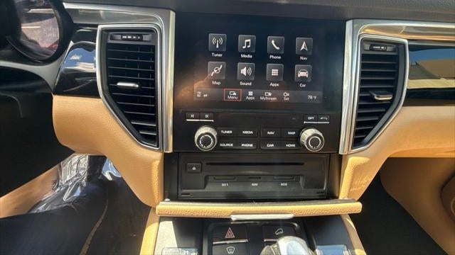 2017 Porsche Macan Base